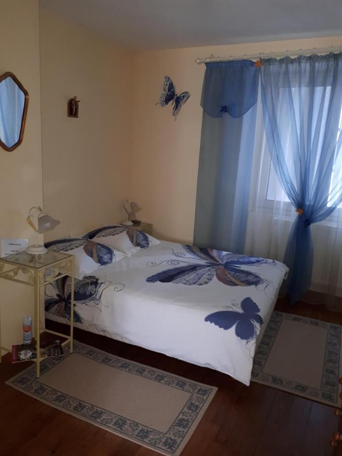 Bed and Breakfast Les Hibiscus Saint-Jean-le-Centenier Экстерьер фото